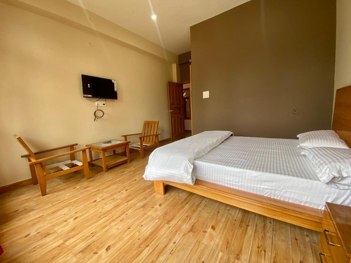Hotel Mansarovar Inn Munsyari Zewnętrze zdjęcie