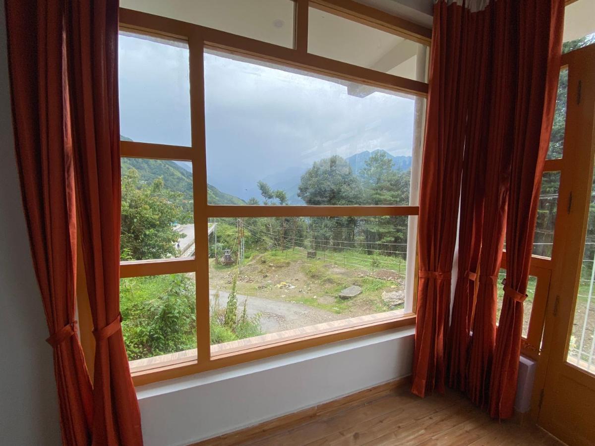Hotel Mansarovar Inn Munsyari Zewnętrze zdjęcie