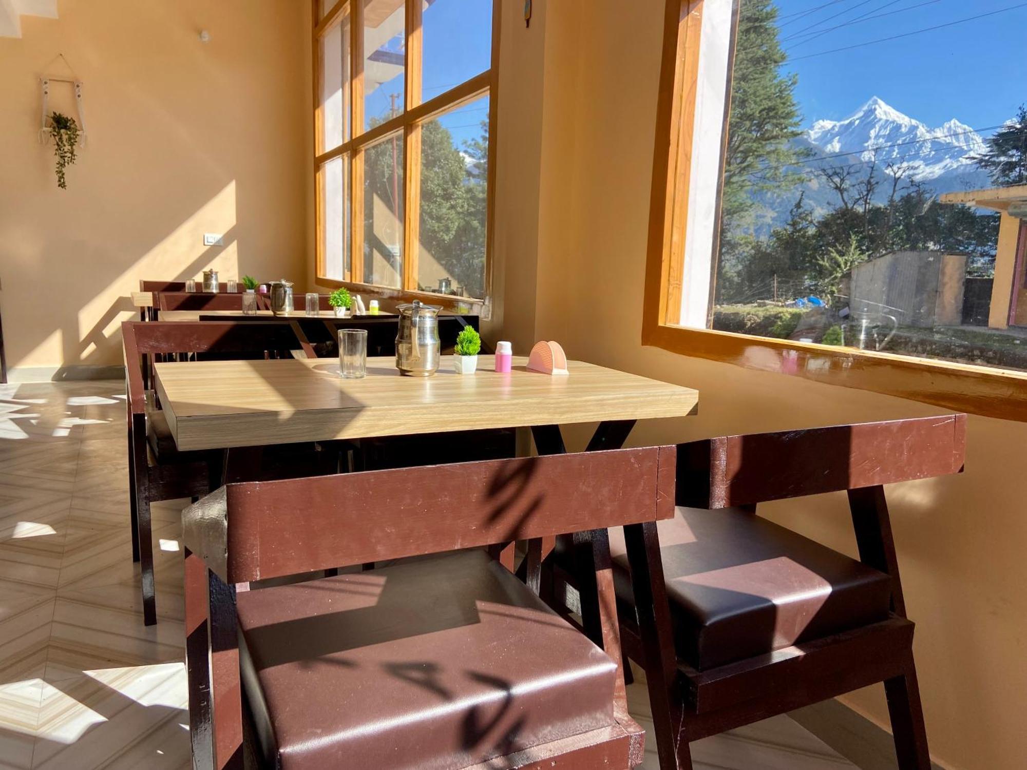 Hotel Mansarovar Inn Munsyari Zewnętrze zdjęcie