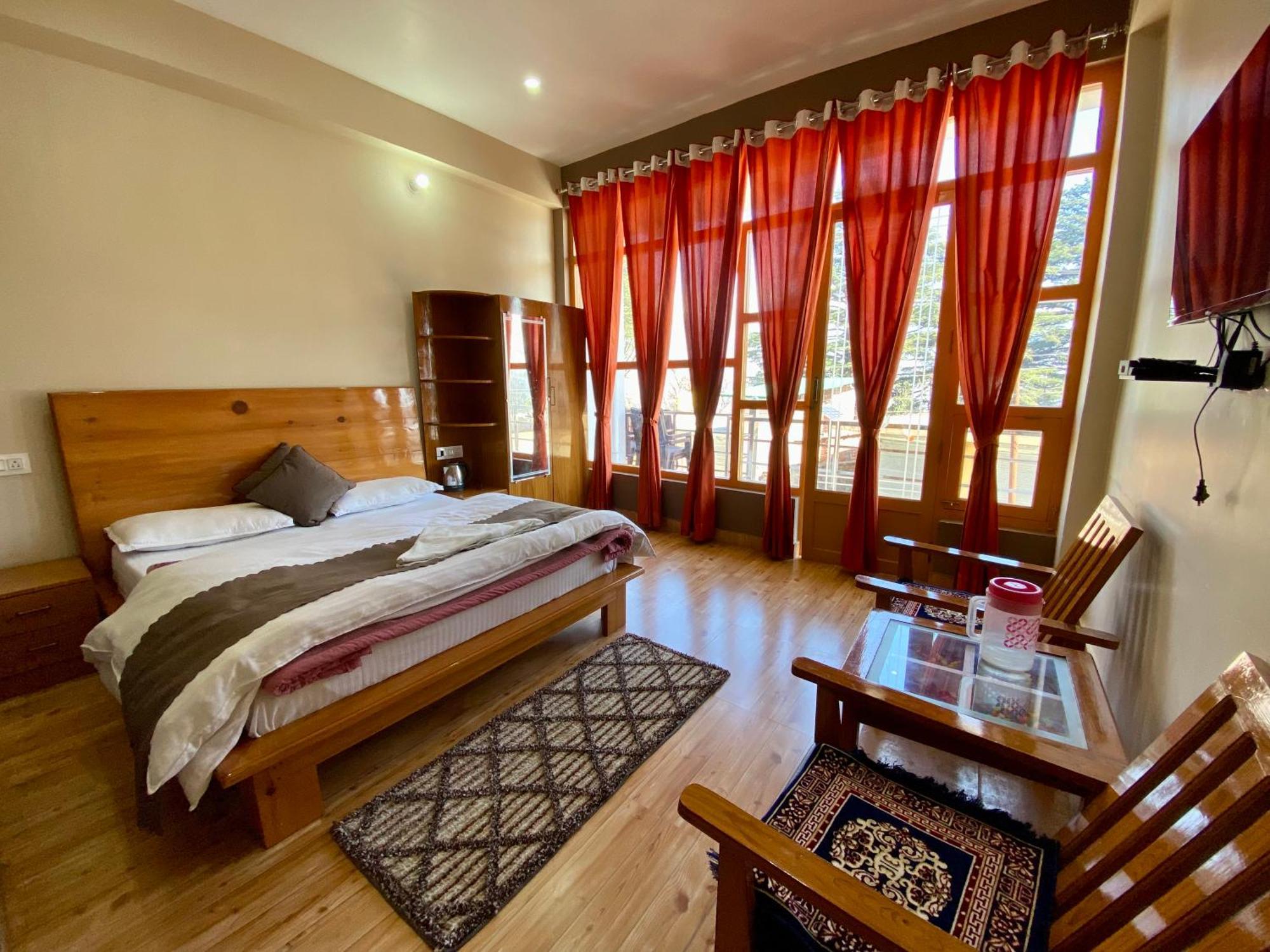 Hotel Mansarovar Inn Munsyari Zewnętrze zdjęcie